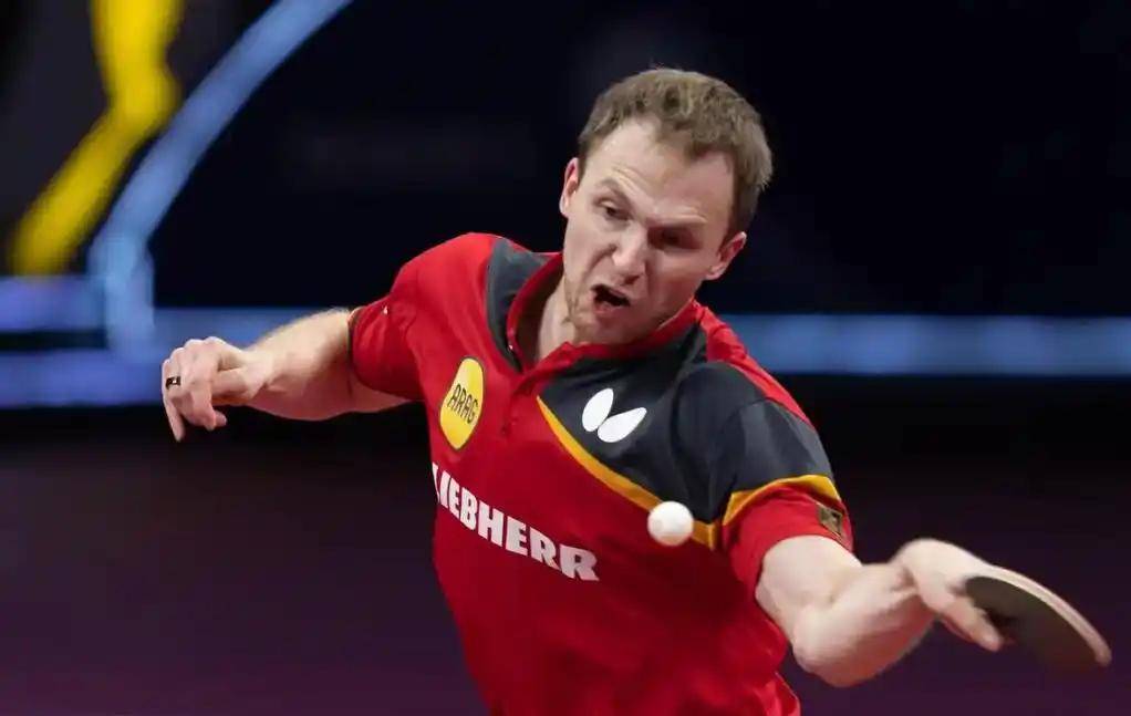 巴萨右路主 巴萨右路主