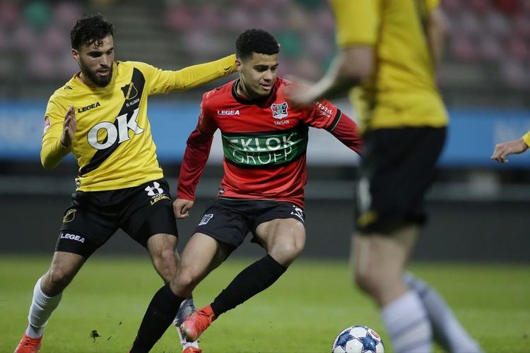 也凸显了他 也凸显了他