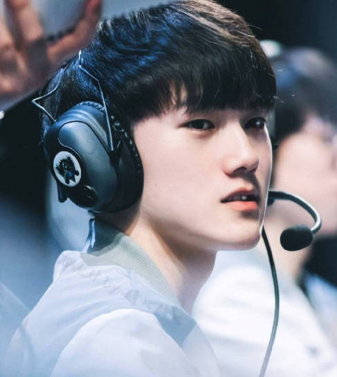 最年轻并不 最年轻并不